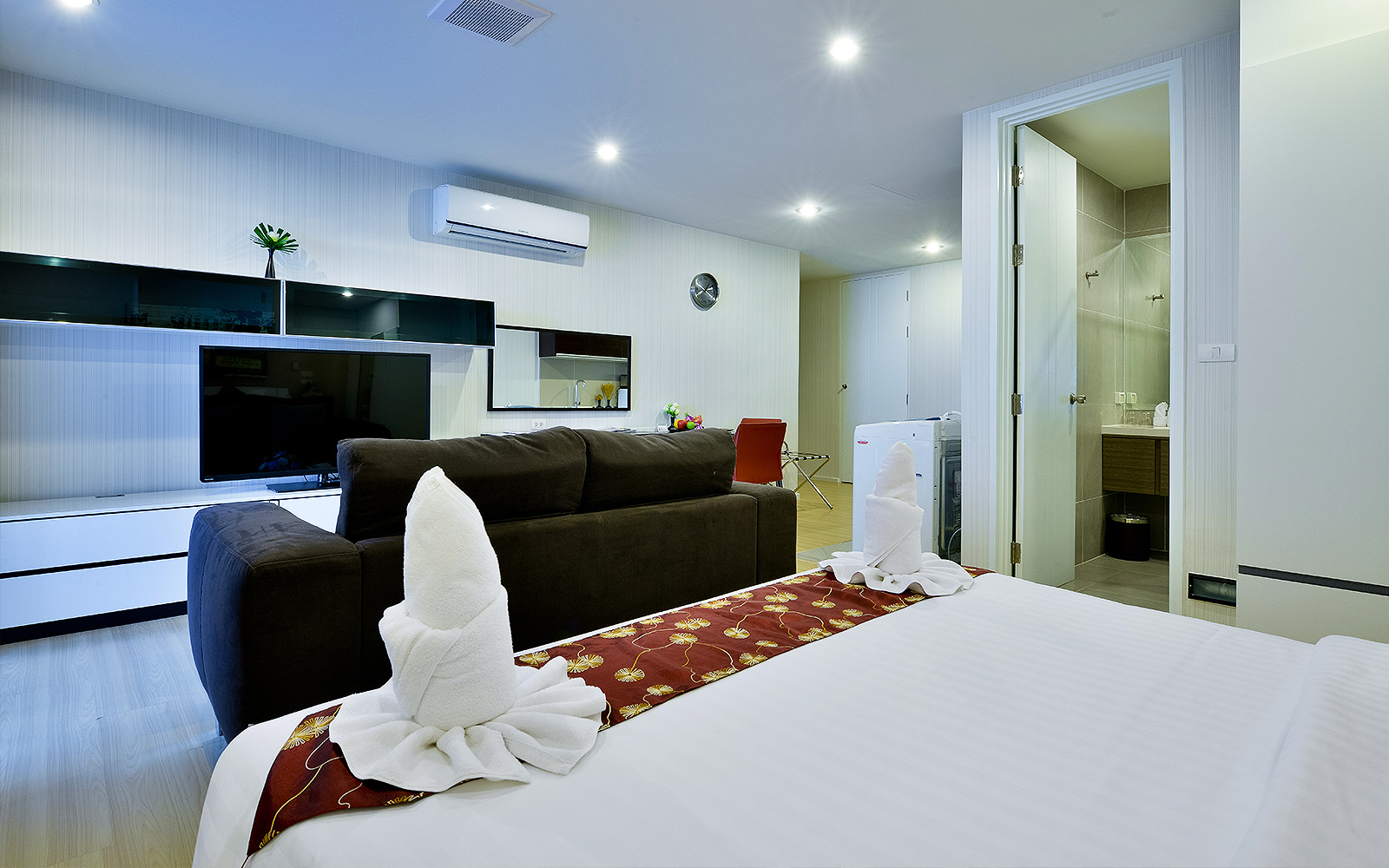 Zense For LifeBangkok Hotel Service Apartment Skyy Executive